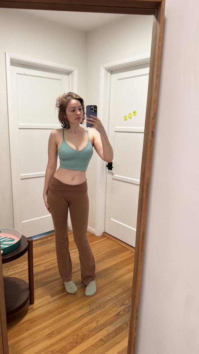 NO PAYMENT REQUIRED- SEXY SINGLE MOM FOR MEET AND FUCK AS LONG AS YOU KNOW HOW TO USE YOUR DICK 🍆🍑🍆💦.