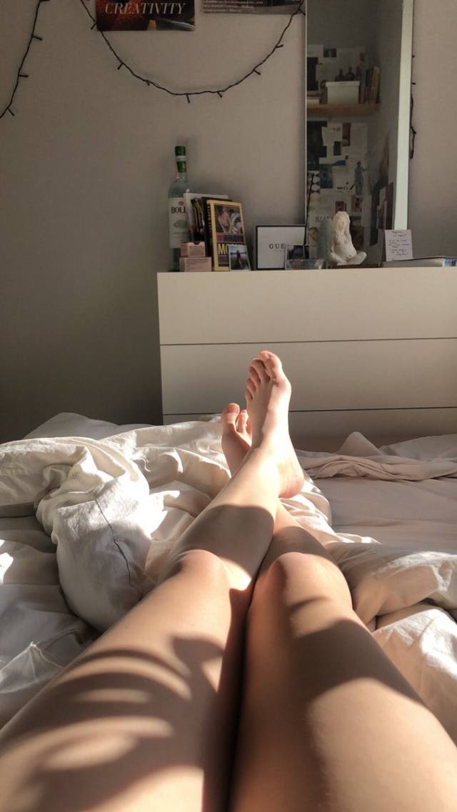 GUESS YOU NEED A SWEET WOMAN WITH CLEAN PUSSY AND TITS💋420 FRIENDLY 💝,READY TO FUCK HARDER . I’M HELEN POSSES CLEAN P****