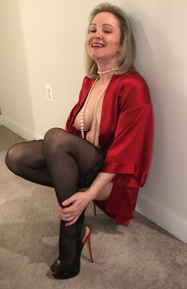 54YO! FOREPLAY! ROLE-PLAY!FACE-SITTING! FETISH! BABY BOY TREATMENT! GOLDEN SHOWER 💦 DEEP FRENCH KISS💋 BODY2BODY NURU! GFE! HA