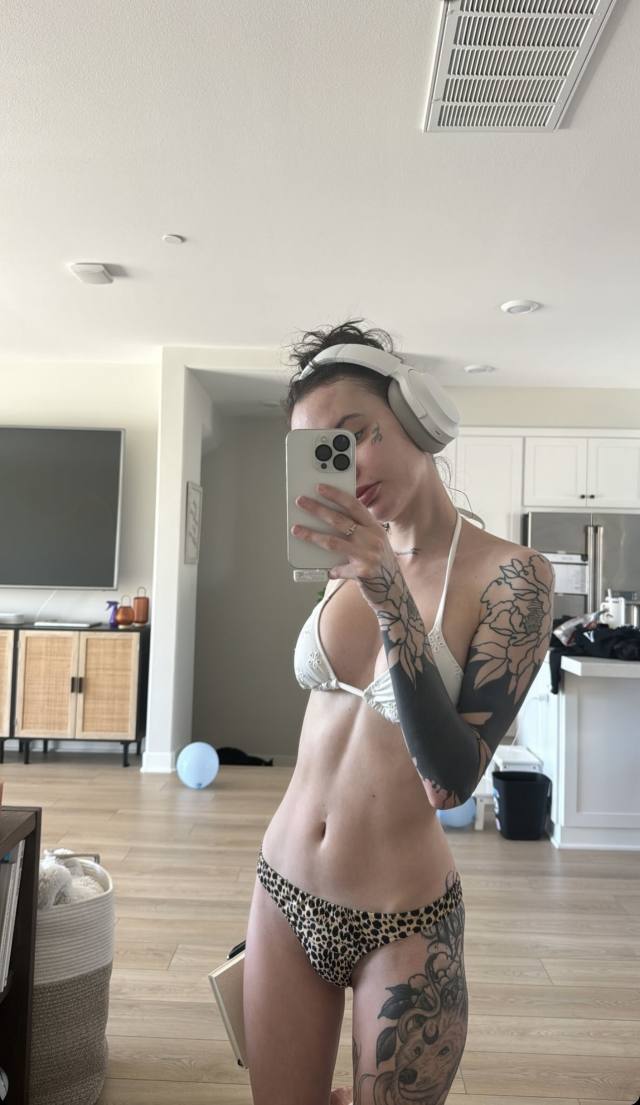 Hello I’m dora my number:(931)841-1321 i squirt text MyTELEGRAM @dorah_t Discord: dorah121_91903